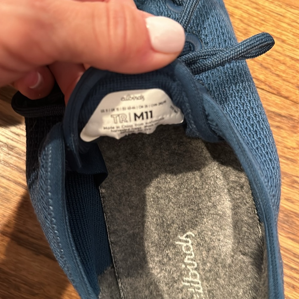 Allbirds Sneakers - Picture 5 of 5